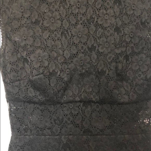 Guess lace dress - Picture 2 of 4
